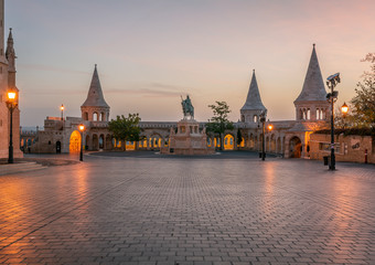 Fototapeta premium Budapest, Hungary - View on the ancient Fisherman's Bastion (Halaszbastya) at autumn morning