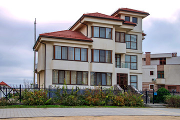 Дом на берегу Каспия