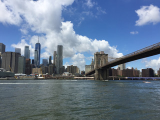 Fototapeta premium New York City Brooklyn Bridge panorama with Manhattan skyline