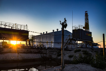 sunset drilling rig