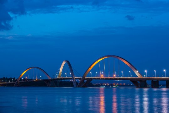 The Juscelino-Kubitschek bridge spans Lake Paranoa, architect Alexandre Chan, Brasilia, Federal District, Brazil, South America