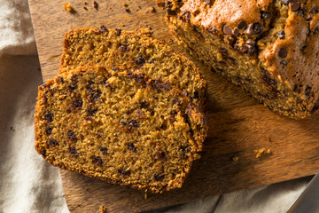 Homemade Chocolate Chip Pumpkin Bread