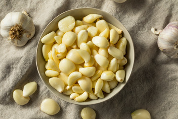 Raw Organic Peel Garlic Cloves