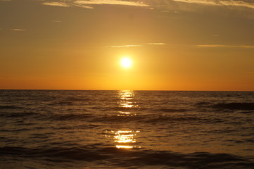 Obraz premium sunset over sea