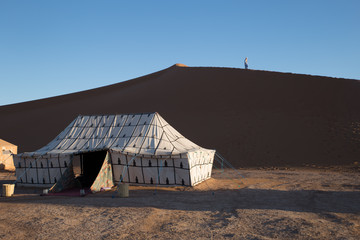 campement desert 