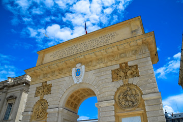 Fototapeta na wymiar The triumphal arch of the Porte du Peyrou in the city of Montpellier in Languedoc, France