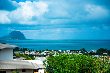Fototapeta premium Ile Maurice - Le Morne - Arc-en-ciel