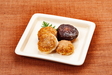 蓮根と椎茸の肉詰め焼き