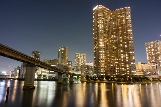 naight view along the canal   shinagawa tokyo 
