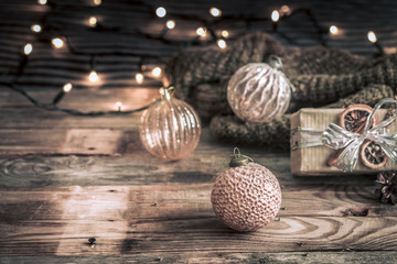 Obraz na płótnie Canvas Christmas or New Year background, vintage toys on the Christmas tree