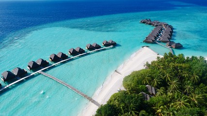 Around.Travel Maldives 2018