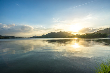 Fototapeta premium landscape of weest lake in hangzhou china