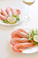 Shrimps with lemon & wine. Seafood. 