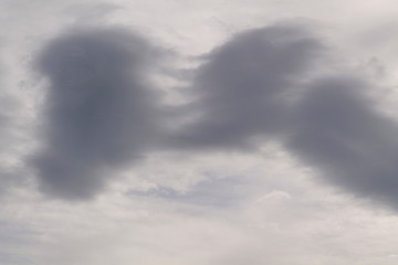 Fototapeta na wymiar grey clouds in the sky