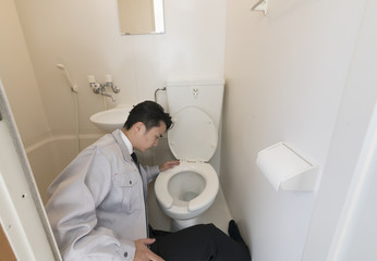 トイレの設備点検　故障・修理・リフォーム前の調査　汎用