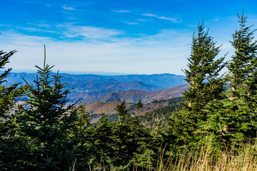 Obraz premium Mountains on a blue sky day, fall season.