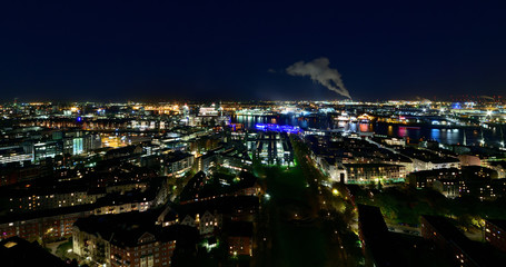 Hamburg bei Nacht vom Hamburger Michel gesehen