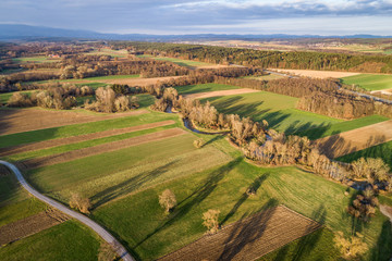 Fototapeta na wymiar Herbstlandschaft mit Lafnitztal im Burgenland (A)