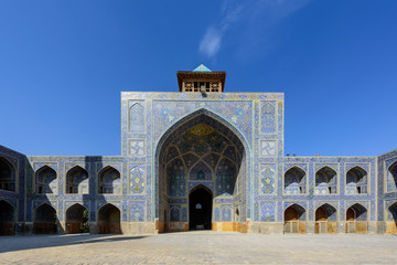 Fototapeta na wymiar Iran - Isfahan - Abbasi Great Mosque (مسجد جامع عباسی)