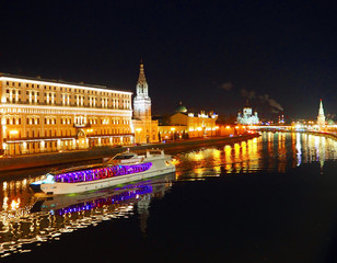 Fototapeta na wymiar Passenger ship, view from the bridge to the Kremlin, Moscow River and Moscow. Panorama in the evening, Moscow, Russia