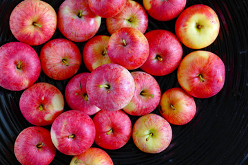 Rote Äpfel