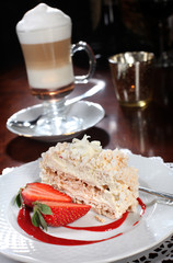 Meringue cake with strawberries