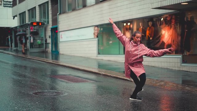 A beautiful Norwegian ballet dancer journeys through the city to find exotic, mysterious places. Shot on the Sony A7R III at 120 fps in Tromso, Norway