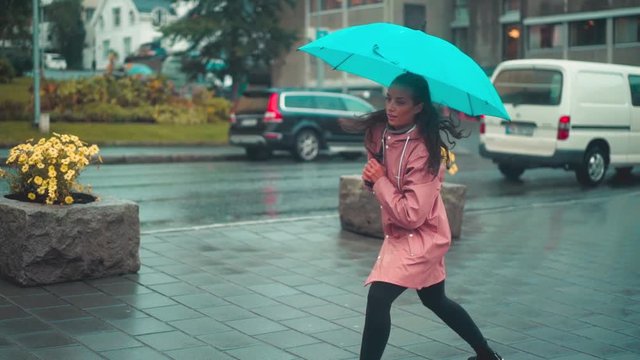 A beautiful Norwegian ballet dancer journeys through the city to find exotic, mysterious places. Shot on the Sony A7R III at 120 fps in Tromso, Norway