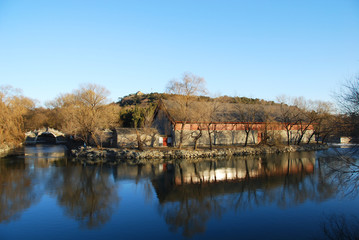 Obraz premium lake in the park of Summer Palace , Beijing