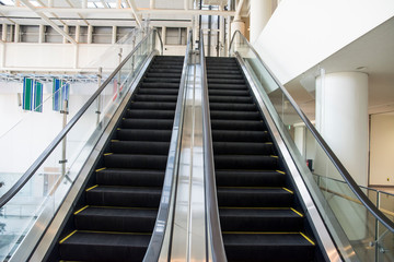 ２基のエスカレーター