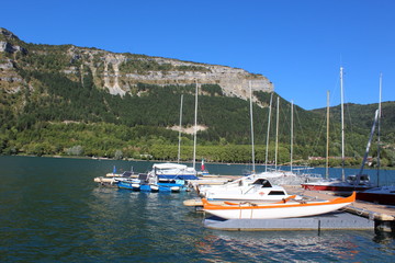 Fototapeta na wymiar Lac de nantua - Ain