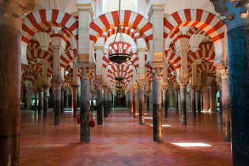 Mezquita Mosque Cathedral of Córdoba Andalucía Spain - Interior arches and colums view - obrazy, fototapety, plakaty
