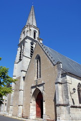 Fototapeta na wymiar Ville de Vendôme, architecture, église, bâtiment classé, colombages, département du Loir-et-Cher, France