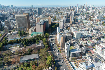 Fototapeta premium Kasuga-dori, Bunkyo-ku, dzielnica Tomisaka, Uniwersytet Chuo, Park Isuzu