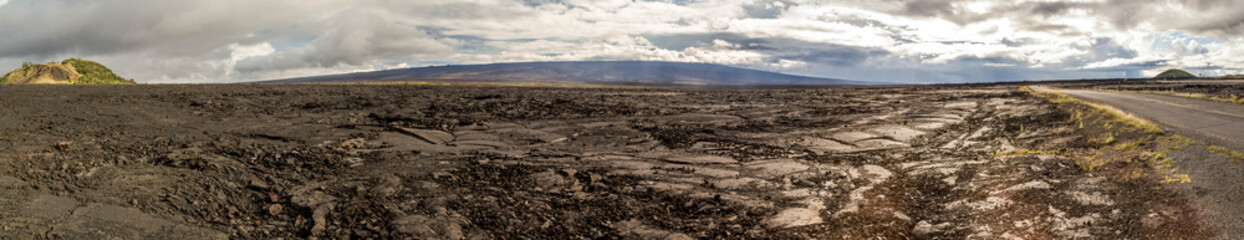 Blick auf den aktiven Mauna Loa, vom Mauna Kea, Big Island, Hawaii