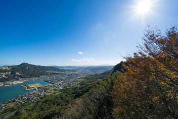 屋島からの眺め　五剣山と周辺の町並み(香川県高松市)