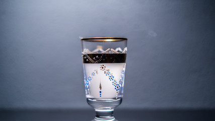 goblet glass full of smoke, goblet glas filled with smoke, smoke inside a glas