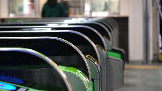 4K・自動改札