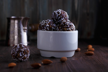 healthy energy balls with nuts, dates, honey and sesame