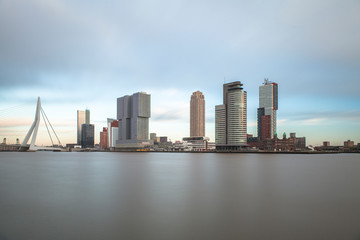 Naklejka premium Skyline Rotterdam kop van Zuid