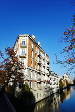 Jugendstilhaus am Wasser in Hamburg Eppendorf