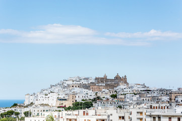 Obraz premium Panoramic view of the medieval white village of Ostuni