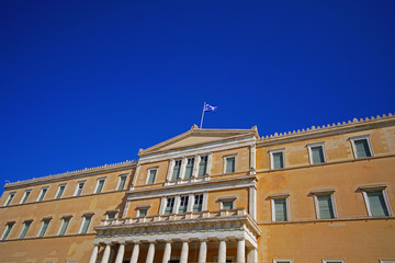Fototapeta na wymiar palace of the greek parliament in athens