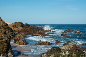 Fototapeta na wymiar cliff and ocean