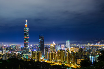 Fototapeta na wymiar Taipei - view from Elephant Mountain