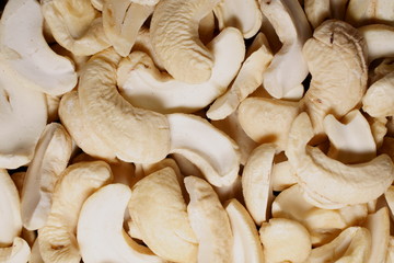 raw cashew nuts 