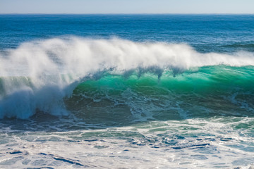 Large dangerous breaking wave