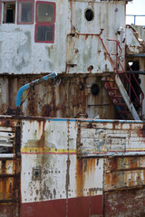 Vecchia nave abbandonata, relitto