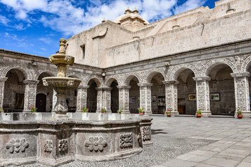Fototapeta na wymiar The interior courtyard and cloisters of Church of La Compania, Arequipa, Peru