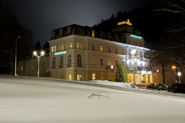 Fototapeta na wymiar Winter and snow in spa resort Marianske Lazne (Marienbad) - Czech Republic